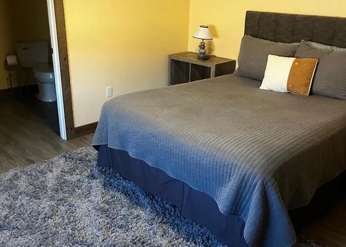 Parkway Yellowstone Guest House #7